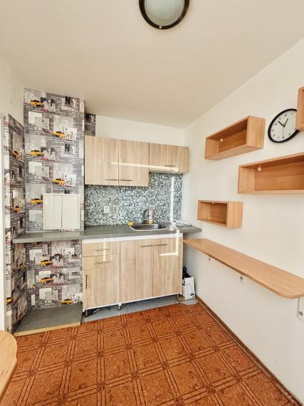 Reality KOMPLEX s.r.o., Vám ponúka na PREDAJ 1 izbový byt v Meste Komárno.