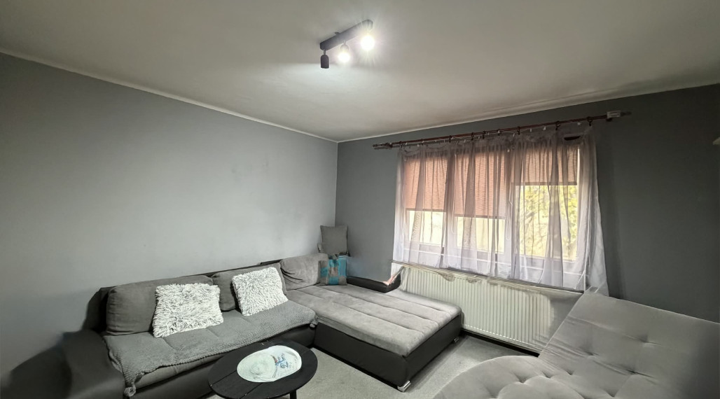 Reality KOMPLEX s.r.o. vám ponúka exkluzívne na predaj 3-izbový byt v obci Zemianska Olča.