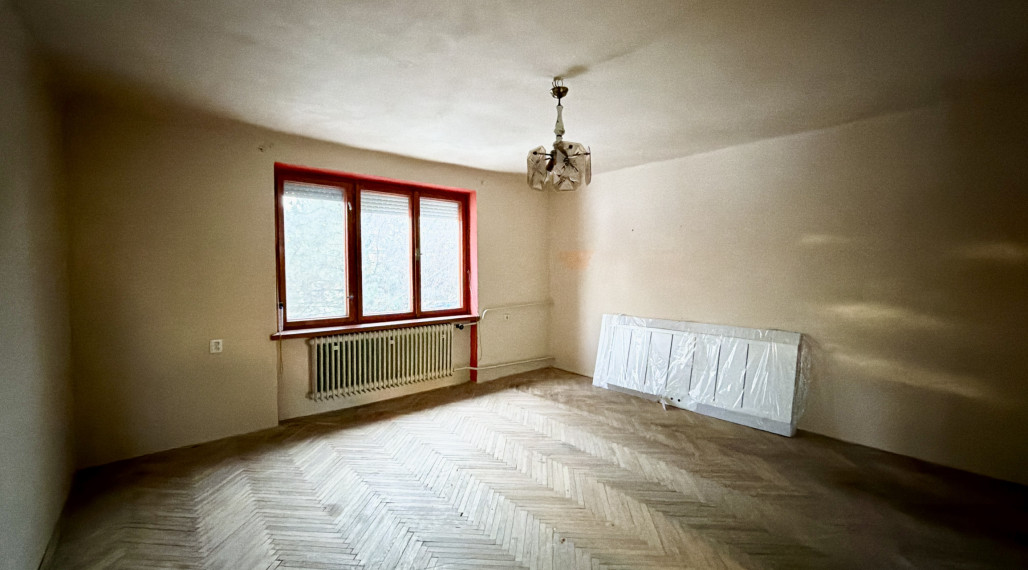 Reality KOMPLEX s.r.o. Vám ponúka POKOJNÉ BÝVANIE V OBJATÍ PRÍRODY – 3-IZBOVÝ BYT V TOPOĽNÍKOCH