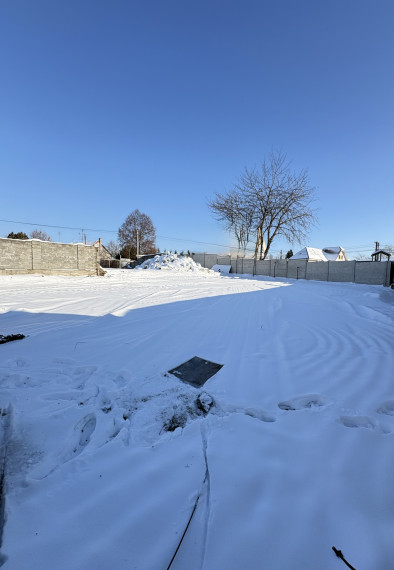 Exkluzívne iba u nás Vám Reality KOMPLEX s.r.o., ponúka na predaj lukratívny  stavebný pozemok v Komárne !!!