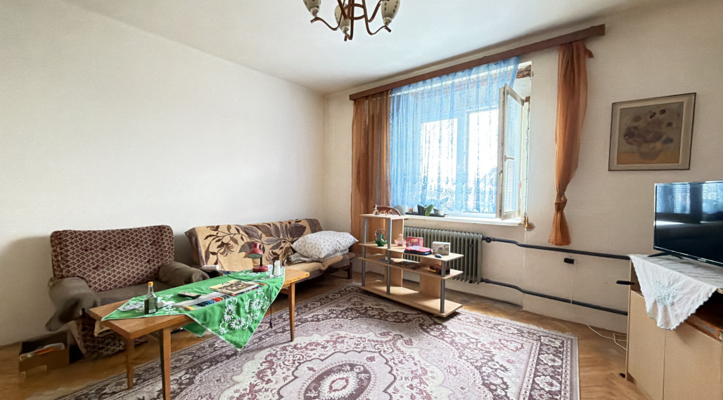 NA PREDAJ – POSCHODOVÝ RODINNÝ DOM V OBCI BALOŇ