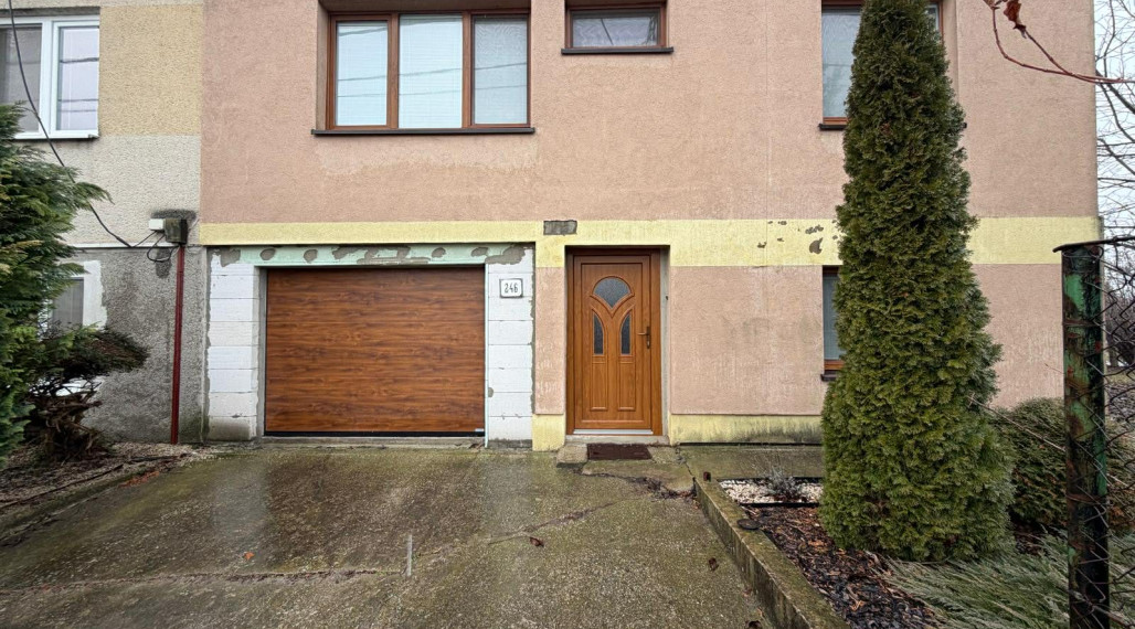 Reality KOMPLEX s.r.o eladásra kínál sorházat Komáromfüssön