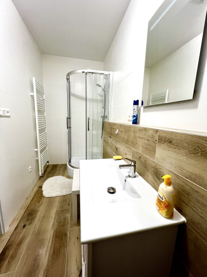 Reality KOMPLEX s.r.o. Vám ponúka na PRENÁJOM pekný 2 izbový byt v Dunajskej Strede