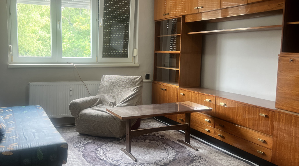 Zachovalý dvojizbový byt s lodgiou v absolútnom centre Komárna na PREDAj!