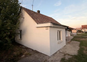 Exkluzívne iba u nás Vám Reality KOMPLEX s.r.o., ponúka na predaj rodinný dom v obci Kameničná za atraktívnu cenu ! - fotografia 12