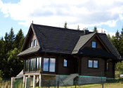 Reality KOMPLEX s.r.o. ponúka na PREDAJ exkluzívnu horskú drevenicu s panoramatickým výhľadom. - fotografia 1