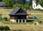 Reality KOMPLEX s.r.o. ponúka na PREDAJ exkluzívnu horskú drevenicu s panoramatickým výhľadom. - fotografia 10