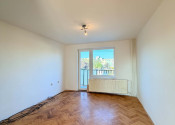 Reality KOMPLEX s.r.o. Vám ponúka na predaj 3-izbový byt s balkónom, vlastnou vykurovanou garážou a dvoma pivnicami v meste Hurbanovo! - fotografia 7