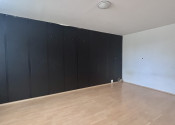 Reality KOMPLEX s.r.o., Vám ponúka na predaj priestranný 3 - izbový byt s výmerou 83 m2 na Damjanicjovej ulici v Meste Komárno. - fotografia 5