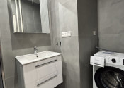 Iba u nás Vám Reality KOMPLEX s.r.o., ponúka na prenájom úplne rekonštruovaný, moderný 2 izbový byt v tichej lokalite Mesta Komárno. - fotografia 5