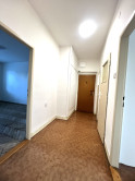Na PREDAJ zachovalý trojizbový byt v absolútnom centre Komárna s balkónom! - fotografia 8