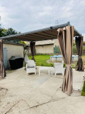 Reality KOMPLEX s.r.o. Vám ponúka na predaj priestranný 4-izbový rodinný dom s veľkou pivnicou a pozemkom v obci Okoč. - fotografia 5