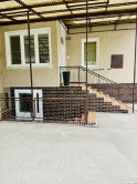 Reality KOMPLEX s.r.o. Vám ponúka na predaj priestranný 4-izbový rodinný dom s veľkou pivnicou a pozemkom v obci Okoč. - fotografia 11