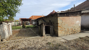 Reality KOMPLEX s.r.o. ponúka Vám na predaj 3-izbový rodinný dom v obci Medveďov - fotografia 18