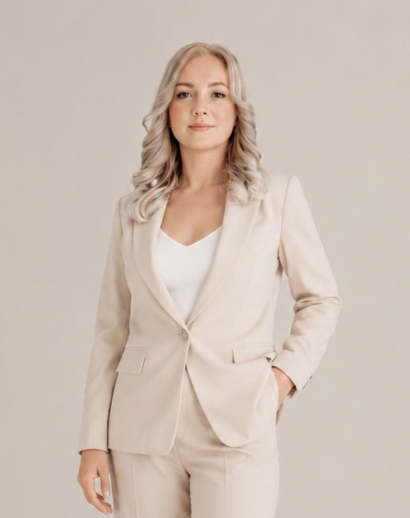 Kristína Néveriová