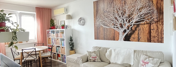 Reality KOMPLEX s.r.o., Vám ponúka kompletne zariadený, zrekonštruovaný 3-izbový byt s loggiou na prenájom v dobrej lokalite v Komárne!!!