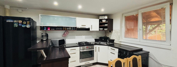 Reality KOMPLEX s.r.o Vám ponúka na predaj rodinný dom v obci Zlatná na Ostrove