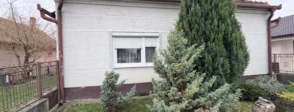 Reality KOMPLEX s.r.o. Vám prináša EXKLUZÍVNU ponuku rodinného domu v obci Brestovec