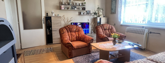 Zachovalý rodinný dom za dobrú cenu v Strekove na PREDAJ!!