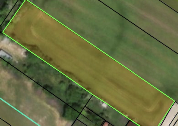 Reality KOMPLEX s.r.o. Vám ponúka na PREDAJ priestranný pozemok v obci Veľké Dvorníky