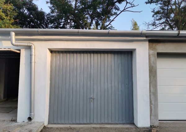 Reality KOMPLEX s.r.o. Vám ponúka na PREDAJ zrekonštruovanú garáž v Dunajskej Strede