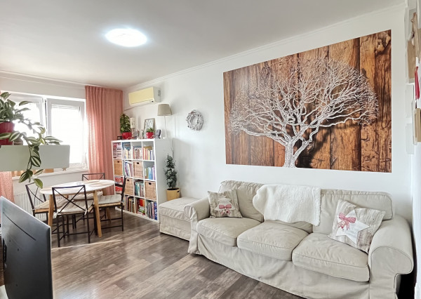 Reality KOMPLEX s.r.o., Vám ponúka kompletne zariadený, zrekonštruovaný 3-izbový byt s loggiou na prenájom v dobrej lokalite v Komárne!!!