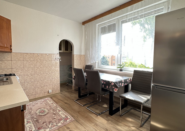 Ponúkame Vám EXKLUZÍVNE do nájmu 1izbový byt na ul. HVIEZDNÁ v Komárné