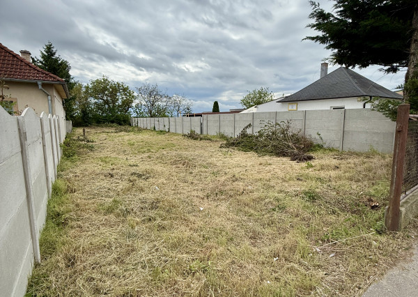 Reality KOMPLEX s.r.o. Vám EXKLUZÍVNE ponúka na predaj pozemok v obci Veľký Biel