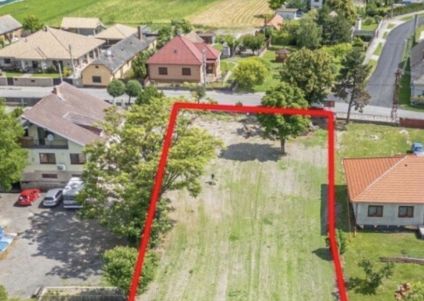 Reality KOMPLEX s.r.o., Vám ponúka na predaj stavebný pozemok v obci Čilizská Radváň