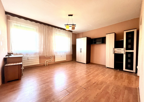 Reality KOMPLEX s.r.o. ponúka na PREDAJ 1 izbový byt v Komárne