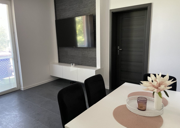 Reality KOMPLEX s.r.o. Vám ponúka EXKLUZÍVNE na predaj 2-izbový byt v Dunajskej Strede