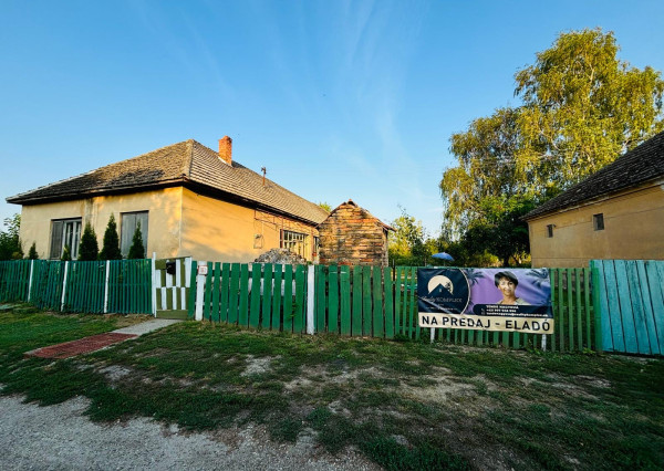 Reality KOMPLEX s.r.o., Vám EXKLUZÍVNE ponúka na predaj krásne miesto blízko Malého Dunaja v obci Veľký Ostrov