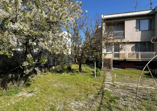 Reality Komplex ponúka EXKLUZÍVNE na predaj rodinný dom v jednej z najlepších lokalít mesta Komárno.