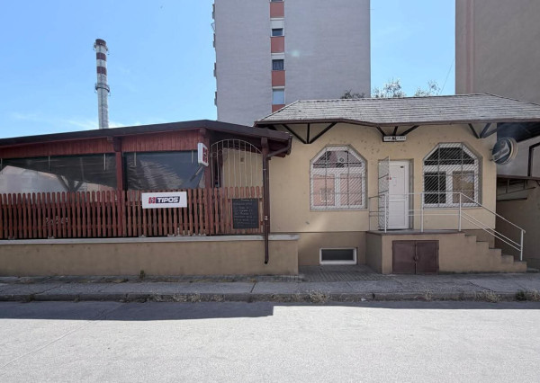 Reality KOMPLEX s.r.o Vám ponúka na predaj polyfunkčú budovu v Dunajskej Strede