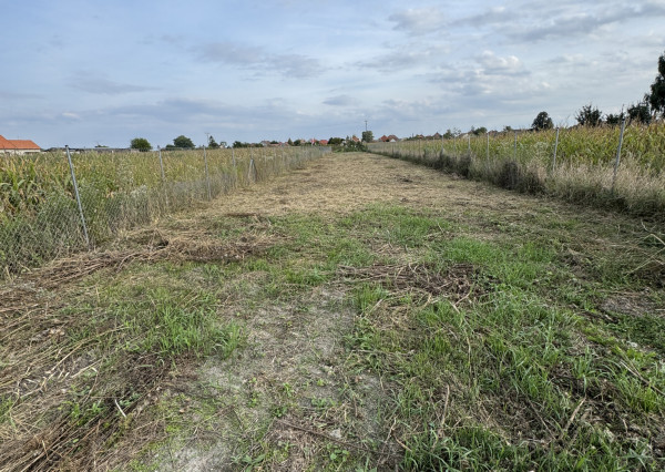 Reality KOMPLEX s.r.o. Vám  ponúka na PREDAJ záhradu v obci Baka