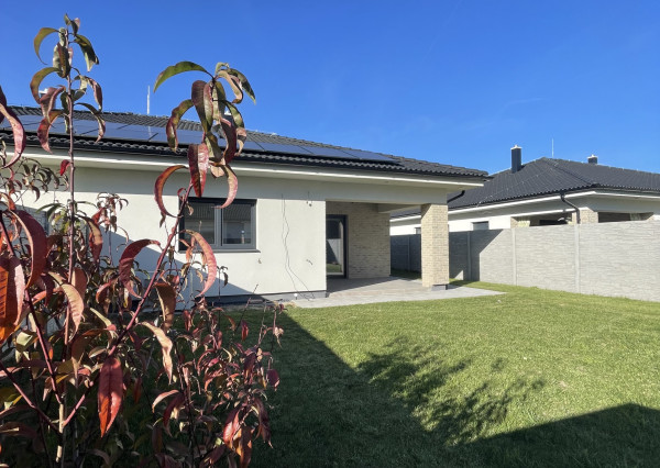 Reality KOMPLEX s.r.o. Vám ponúka modernú 4-izbovú novostavbu v Dunajskej Strede