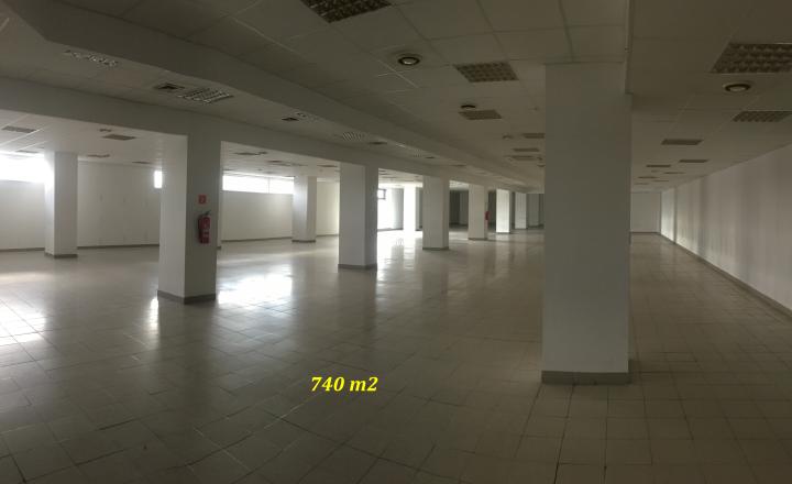 Reality KOMPLEX s.r.o. Vám ponúka do prenájmu obchodno – kancelárske priestory v centre Komárna!! - fotografia 16