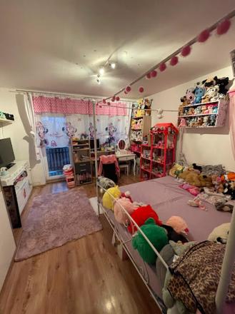 !!! LEN U NÁS!!! Reality KOMPLEX s.r.o. Vám ponúka NA PREDAJ rodinný dom v Kostolných Kračanoch - fotografia 18