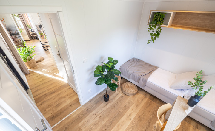 Exkluzívne iba u nás Vám Reality KOMPLEX s.r.o., ponúka na PREDAJ nový CELOROČNE OBÝVATEĽNÝ MOBILNÝ DOM BALI s rozmerom 10x3,5m!!! - fotografia 9