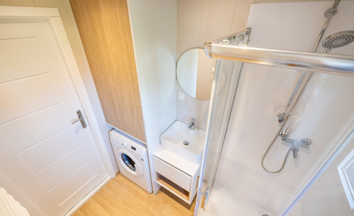 Exkluzívne iba u nás Vám Reality KOMPLEX s.r.o., ponúka na PREDAJ nový CELOROČNE OBÝVATEĽNÝ MOBILNÝ DOM BALI s rozmerom 10x3,5m!!! - fotografia 14