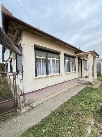 Reality KOMPLEX s.r.o., Vám ponúka na predaj  rodinný dom v obci Strekove v okrese Nové Zámky! - fotografia 1