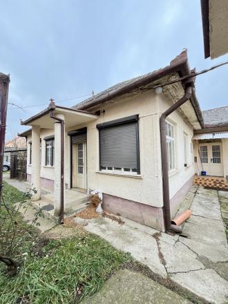 Reality KOMPLEX s.r.o., Vám ponúka na predaj  rodinný dom v obci Strekove v okrese Nové Zámky! - fotografia 7