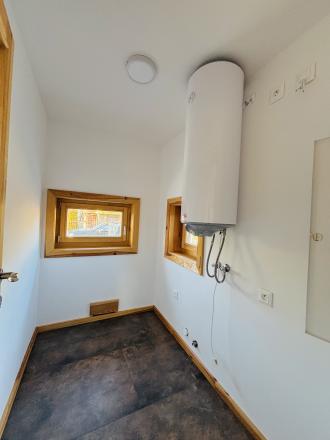 Exkluzívne iba u nás Vám Reality KOMPLEX s.r.o., ponúka na predaj rekreačnú chatu v meste Kolárovo ! - fotografia 3