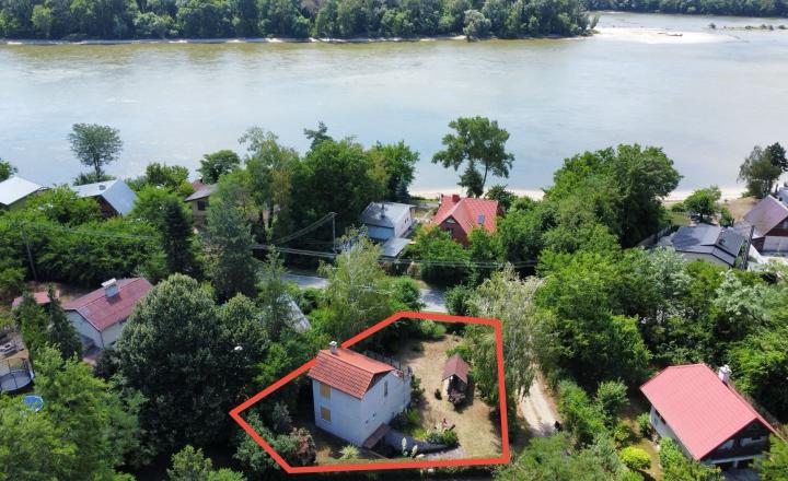 EXKLUZÍVNE IBA U NÁS !!! Reality KOMPLEX s.r.o. vám ponúka na predaj rekreačnú chatu obklopenú krásnou prírodou v obci Radvaň nad Dunajom, 50m od  piesočnatej pláže Dunaja !!! - fotografia 20