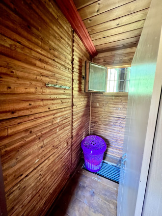 Reality KOMPLEX s.r.o. ponúka na PREDAJ viničný domček s priestranným pozemkom v obci Kamenín - fotografia 18
