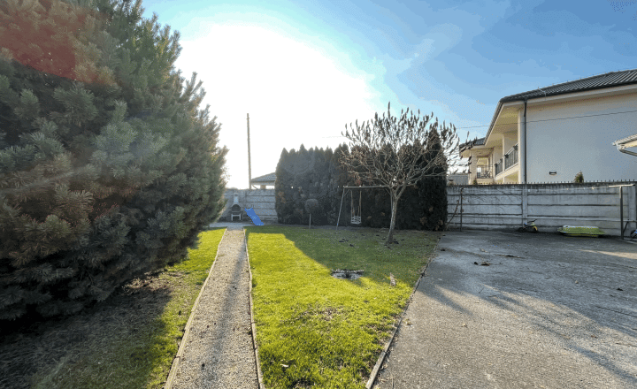Reality KOMPLEX s.r.o. Vám ponúka apartmánový dom vo Veľkom Mederi - fotografia 14