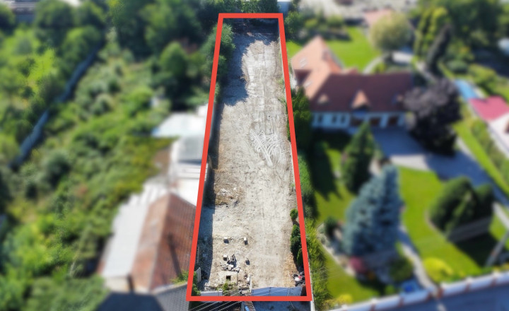 Reality KOMPLEX s.r.o. Vám ponúka pozemok na predaj, blízko centra Dunajskej Stredy