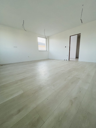 Reality KOMPLEX s.r.o., Vám ponúka na predaj moderný 3-izbový byt s balkónom a vlastnou záhradou v štvorbytovke v Dunajskej Strede - fotografia 10
