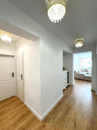 Reality KOMPLEX s.r.o., ponúka na PREDAJ luxusný nadštandardný rodinný dom s relaxačnou záhradou v tichej a obľúbenej lokalite FLORIDA VILLA PARK v meste Dunajská Streda !!! - fotografia 18