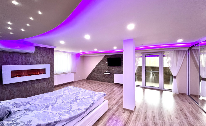 Reality KOMPLEX s.r.o. Vám ponúka na PREDAJ luxusnú vilu v obci Číčov - fotografia 19